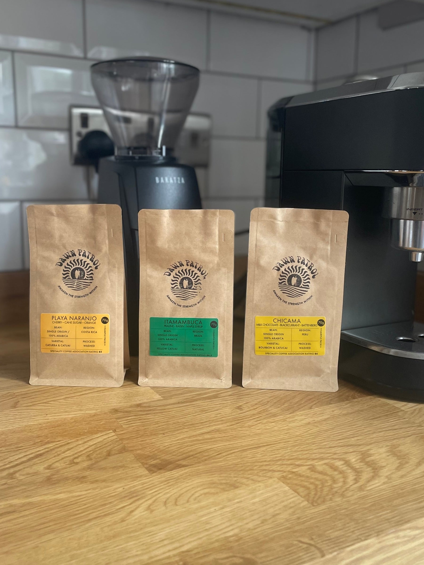 The Americas Coffee 3 x 70g Sample Bags plus Enamel Mug