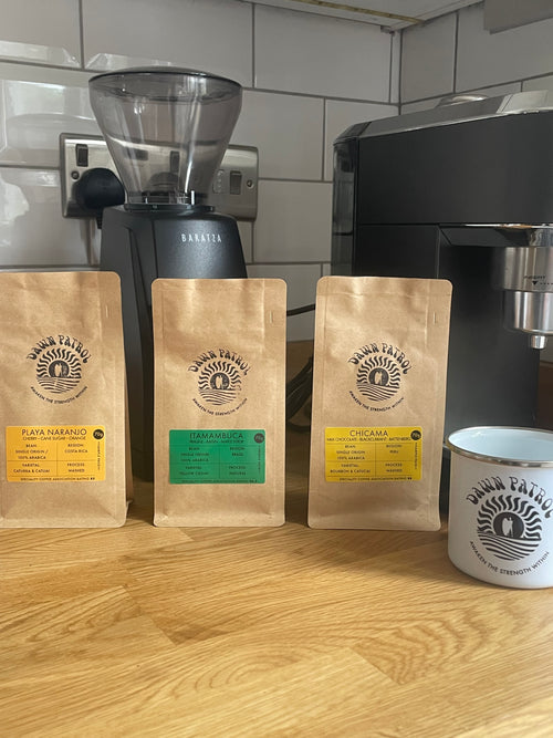 The Americas Coffee 3 x 70g Sample Bags plus Enamel Mug