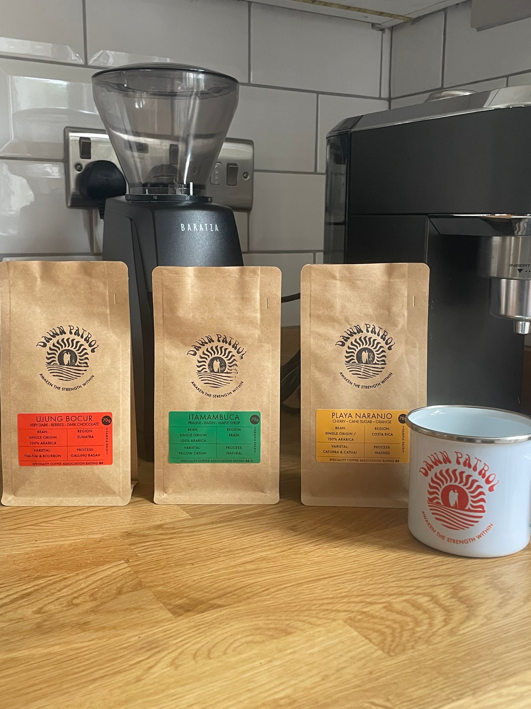The Originals Coffee 3 x 70g Sample Bags plus Enamel Mugs